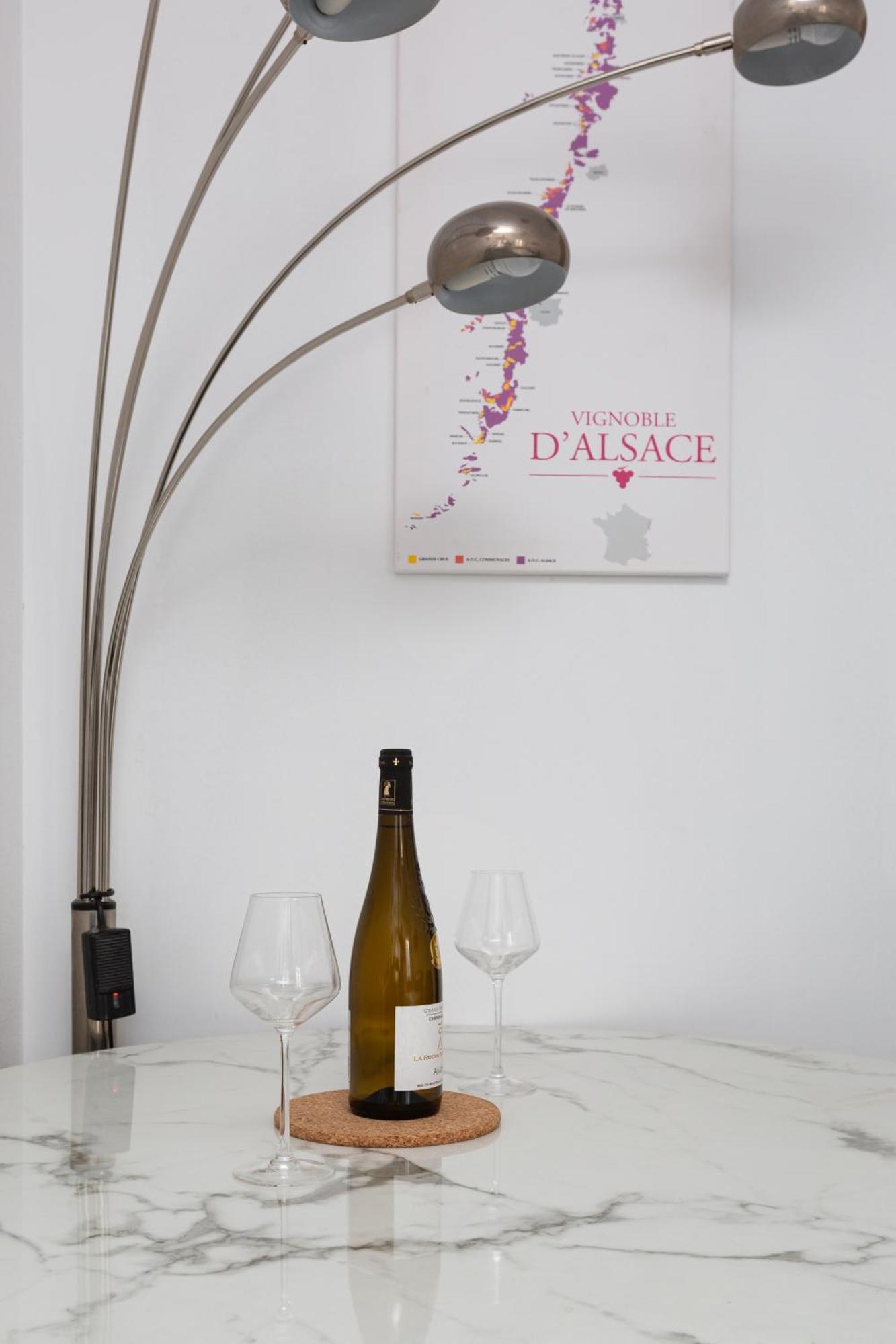 Deluxe Studio Tout Equipe - Hyper Centre Historique Mulhouse Luaran gambar